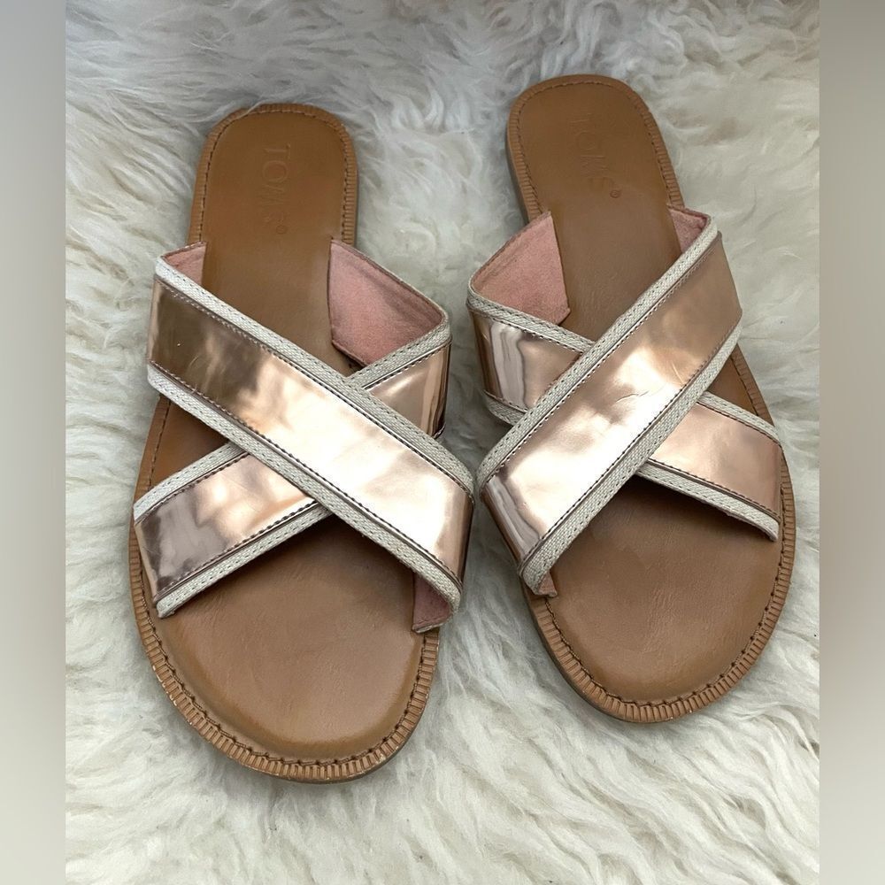 Toms Rose Gold Metallic Slide Sandals Size 6